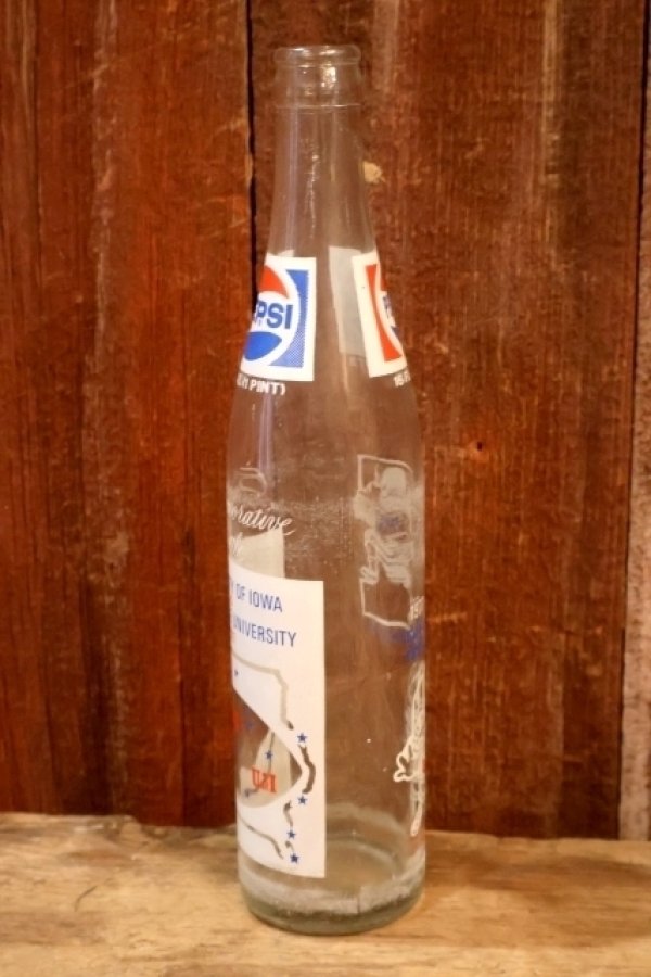 画像6: dp-250802-29 University of Iowa vs Iowa State University / PEPSI 1977 16 FL.OZ. Bottle