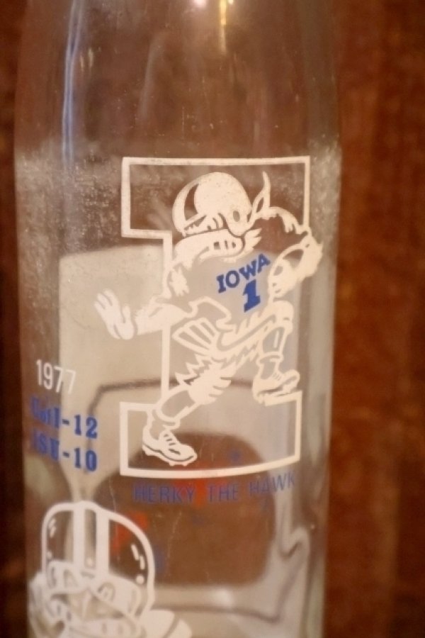 画像2: dp-250802-29 University of Iowa vs Iowa State University / PEPSI 1977 16 FL.OZ. Bottle