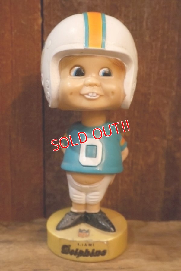 画像1: ct-250901-08 NFL 1970's Bobble Head "Miami Dolphins"