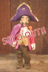 ct-250618-07 McDonald's / Remco 1976 Figure "Captain Crook"