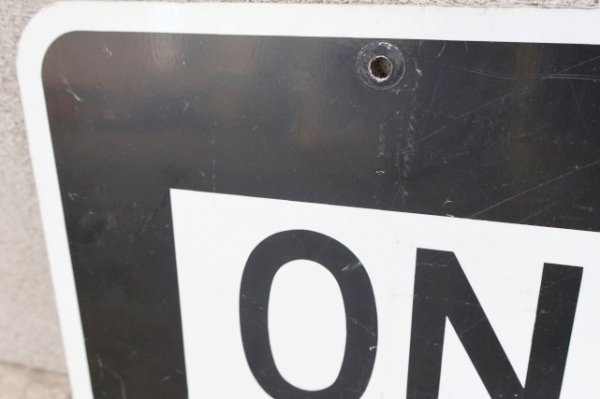 画像5: dp-250701-05 Road Sign "ONE WAY⇒"