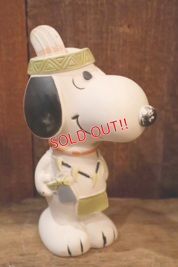 画像1: ct-250901-02 Snoopy / 1980's Vinyl Squeak Toy "Indian"