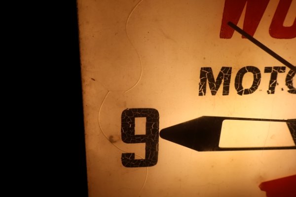 画像7: dp-250618-19 WOLF'S HEAD MOTOR OIL & LUBES 1960's PAM CLOCK