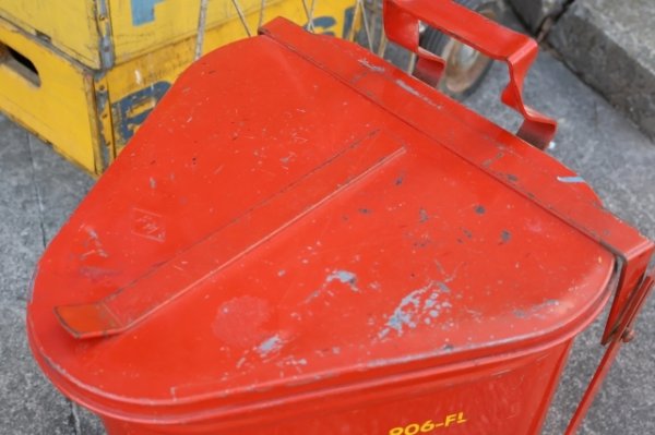 画像6: dp-250930-03 EAGLE / 1950's-1960's Waste Trash Can