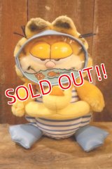 ct-250930-02 Garfield / DAKIN 1980's Plush Doll "Ducky Float Swimming"