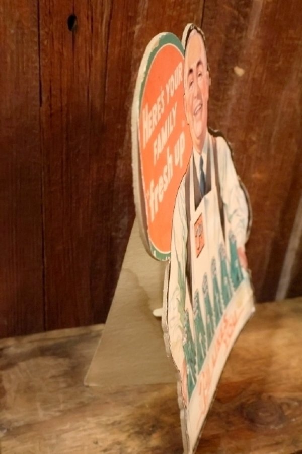 画像7: dp-250930-07 7 Up 1950's Cardboard Stand Sign