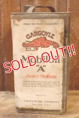 dp-251008-01 VACUUM OIL COMPANY Mobiloil GARGOYLE 1920's 1 U.S. GALLON CAN