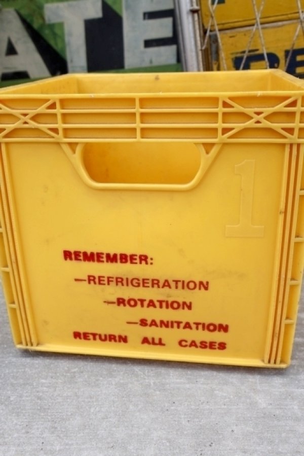 画像5: dp-251010-01 McDonald's 1960's-1970's Plastic Milk Crate