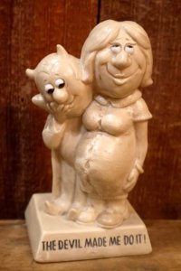 ct-251010-07 Devil & Pregnant Woman / R & W BERRIES 1971 Message Doll