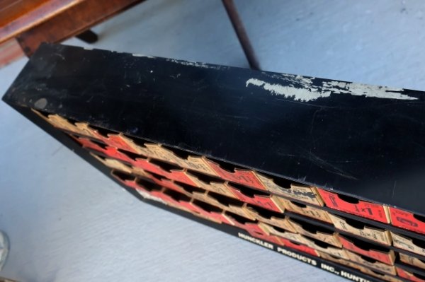 画像11: dp-251010-04 HUNCKLER PRODUCTS INC., 1960's PIK-A-NUT PAK ASSORTMENT METAL DISPLAY RACK