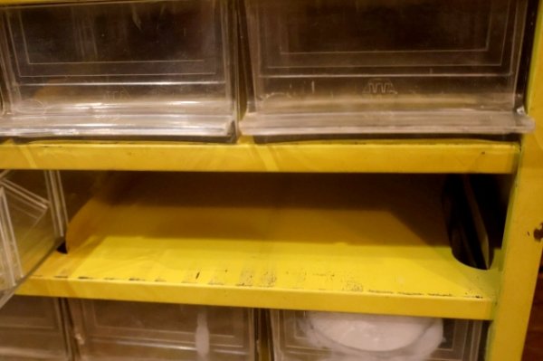 画像9: dp-250701-19 Weatherhead 1970's Metal Auto Parts Cabinet