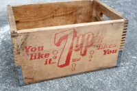 dp-250701-08 7 Up / 1960's-1970's Wood Crate Box