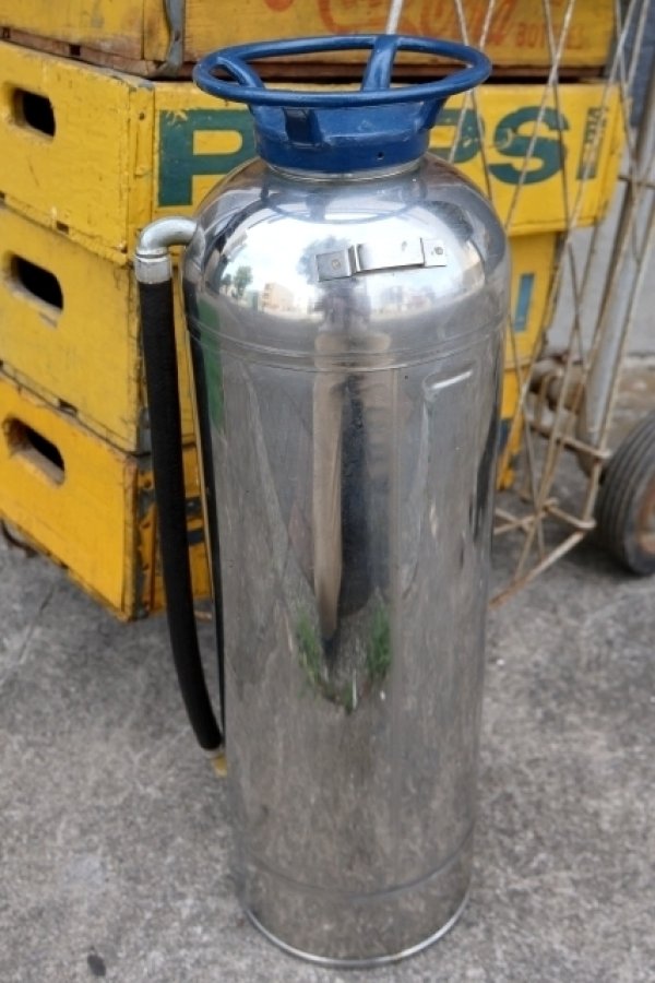 画像8: dp-250804-08 General / 1960's MOOR-FITE SODA ACID Fire Extinguisher