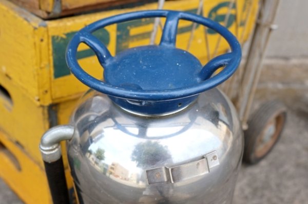 画像9: dp-250804-08 General / 1960's MOOR-FITE SODA ACID Fire Extinguisher