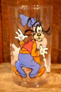 gt-250618-17 Goofy 1990's Glass