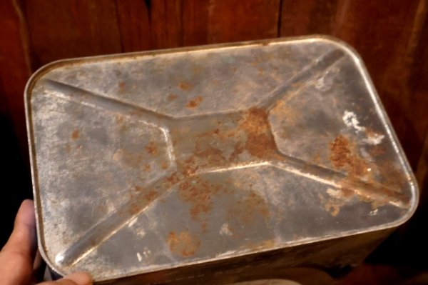 画像9: dp-251008-87 Blue Ribbon MOTOR OIL 2 U.S. Gallons Can