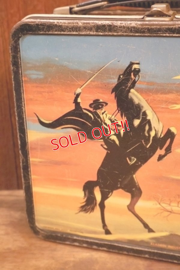 画像2: ct-251105-19 The Mask of Zorro / ALADDIN 1958 Metal Lunch Box w/ Bottle