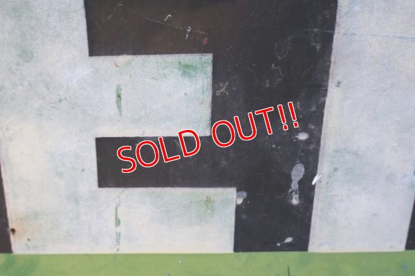 画像6: dp-251008-20 【※店頭ピックのみ】QUAKER STATE MOTOR OIL 1940's-1950's METAL SIGN