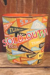 dp-251201-03 CHEINCO 1950's College Pennant Trash Can