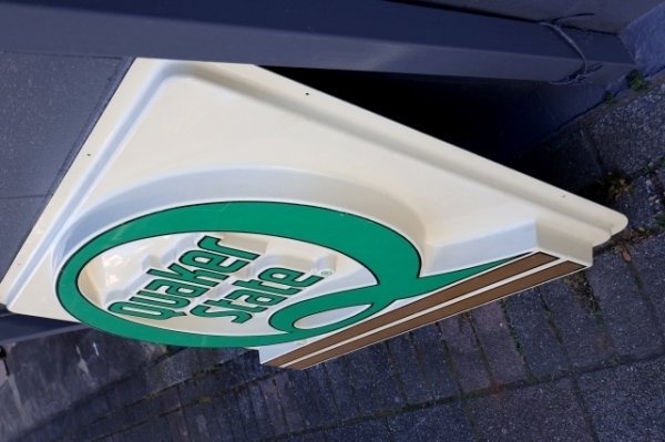 画像10: dp-250531-08 【※店頭ピックのみ】Quaker State 1980's Large Plastic Sign