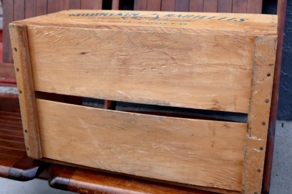 画像11: dp-241106-03 MOUNTAIN BARTLETTS / BLAZING STAR WOOD BOX