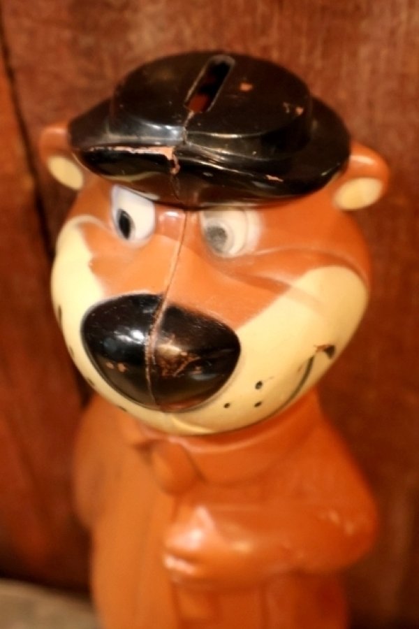 画像2: ct-251201-23 Yogi Bear / Knickerbokcer 1960's Plastic Coin Bank