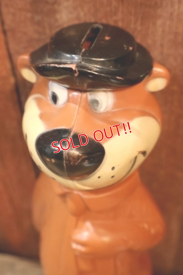 画像2: ct-251201-23 Yogi Bear / Knickerbokcer 1960's Plastic Coin Bank