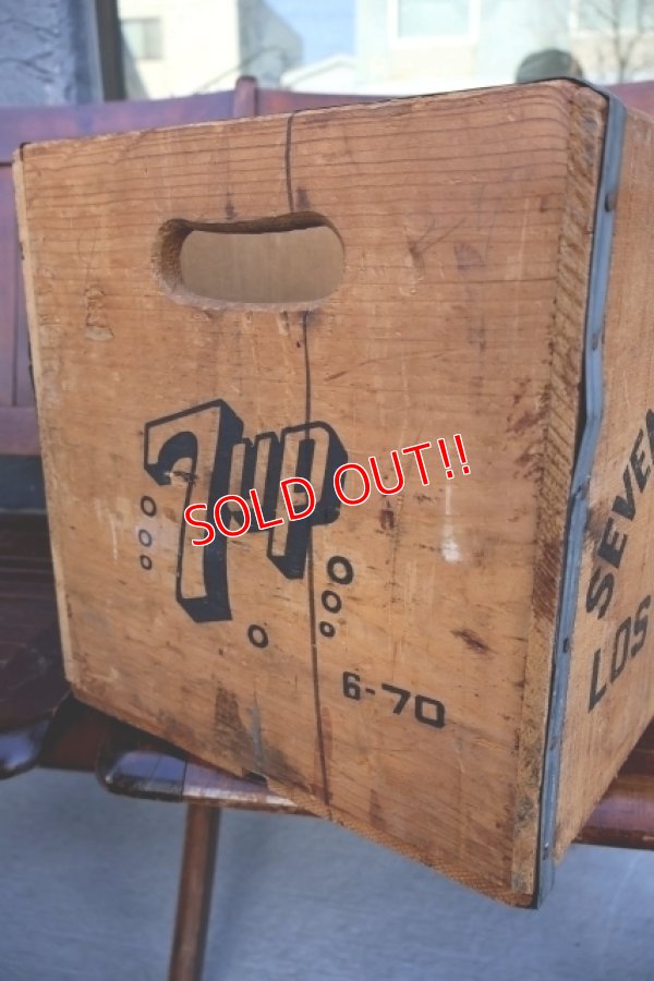 画像5: dp-260106-08 SEVEN UP BOTTLING CO. OF LOS ANGELS 7 Up / 1970's Wood Box