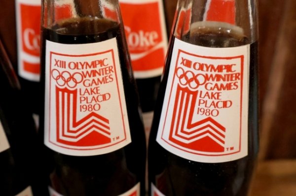 画像8: ck-066 XIII Olympic Winter Games Lake Placid 1980 Coca-Cola 10 FL. OZ Bottle set of 8