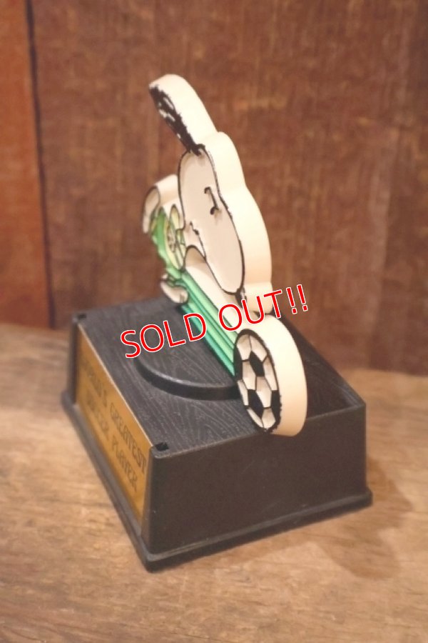 画像4: ct-251201-56 Snoopy / AVIVA 1970's Trophy " World's Greatest Soccer Player"