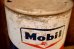 画像4: dp-260204-70 Mobil Mobiloil 1950's-1960's 5 U.S. QUARTS CAN (4)