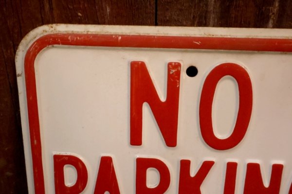 画像2: dp-260204-08 NO PARKING 8 A.M. TO 4 P.M. STEEL EMBOSSED STREET ROAD SIGN