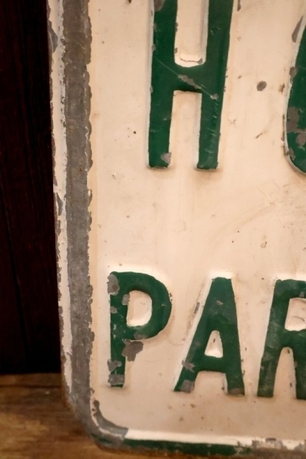 画像5: dp-260204-08 TWO HOUR PARKING STEEL EMBOSSED STREET ROAD SIGN