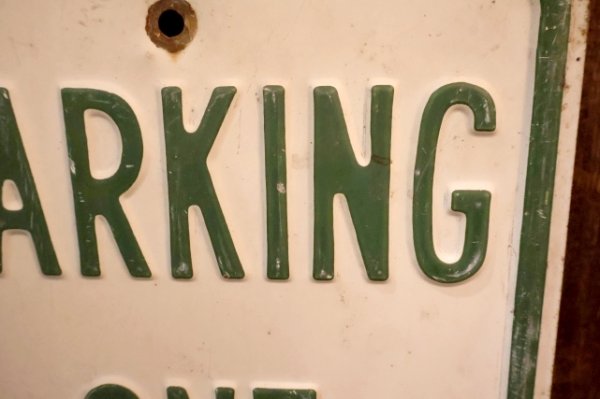 画像3: dp-260204-08 PARKING ONE HOUR STEEL EMBOSSED STREET ROAD SIGN