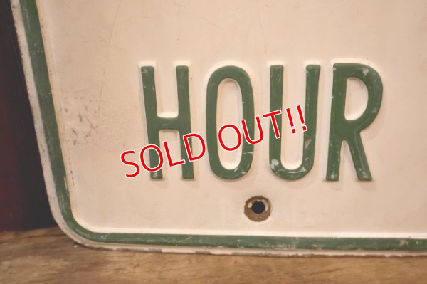 画像4: dp-260204-08 PARKING ONE HOUR STEEL EMBOSSED STREET ROAD SIGN