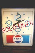 dp-260204-04 PEPSI 1970's-1980's Lighted Wall Clock