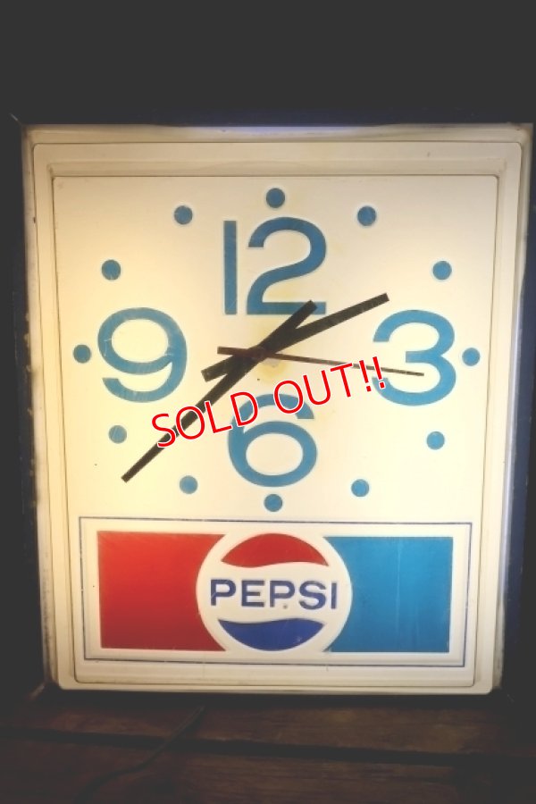 画像1: dp-260204-04 PEPSI 1970's-1980's Lighted Wall Clock