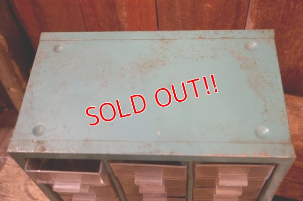 画像14: dp-260204-54 EVEREADY / 1950's-1960's Miniature LAMPS Metal Cabinet