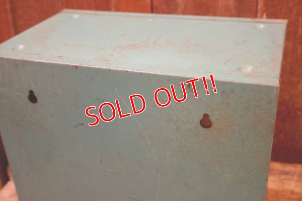 画像16: dp-260204-54 EVEREADY / 1950's-1960's Miniature LAMPS Metal Cabinet