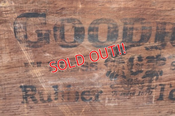 画像2: dp-260204-58 GOODRICH Rubber Footwear 1930's-1940's  Wood Box