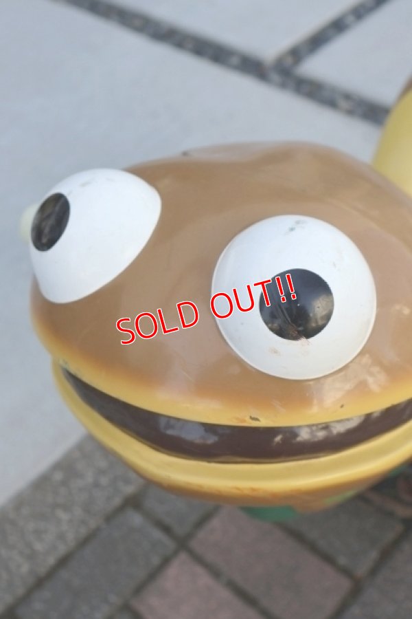 画像2: ct-260204-01 McDonald's Playland 1970's Setmakers Ride-on Seat "Hamburger"