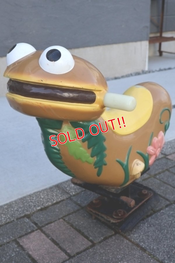 画像1: ct-260204-01 McDonald's Playland 1970's Setmakers Ride-on Seat "Hamburger"