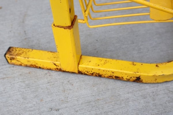 画像9: dp-260204-30 PLANTERS / MR.PEANUT 1980's〜"MUNCH 'N GO" METAL RACK