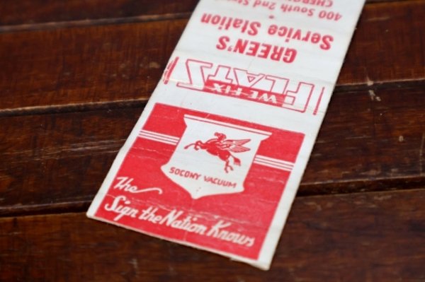 画像2: dp-260204-120 SOCONY VACUUM 1940's-1950's Matchbook
