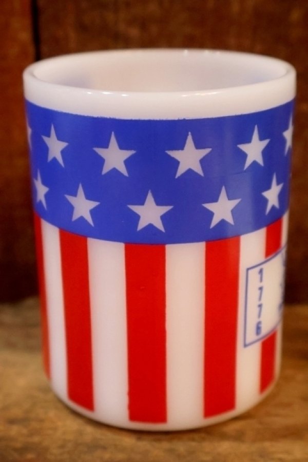 画像4: dp-251201-24 Dutch Boy PAINTS / FEDERAL 1976 Milk Glass Mug