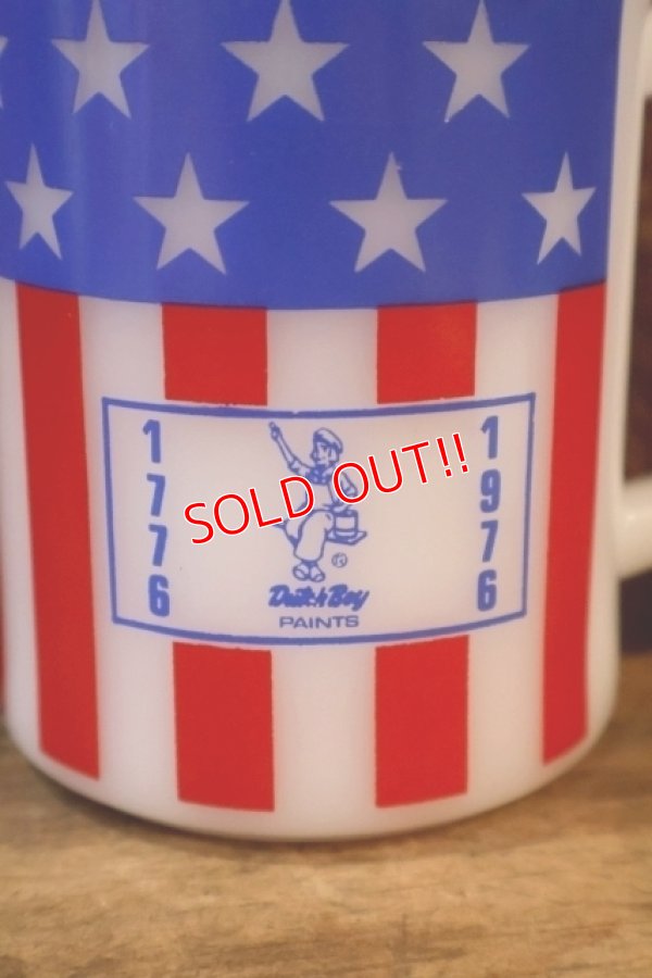 画像2: dp-251201-24 Dutch Boy PAINTS / FEDERAL 1976 Milk Glass Mug
