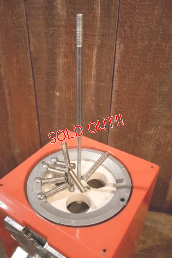 画像15: dp-250319-03 A&A CO. 1970's-1980's Capsule Toy Vending Machine