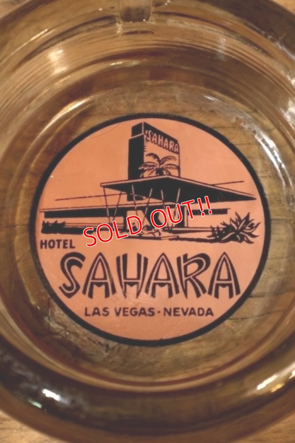 画像1: dp-260204-60 HOTEL SAHARA VINTAGE GLASS ASHTRAY