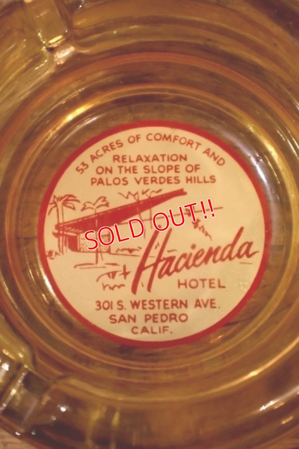 画像1: dp-260204-60 Hacienda HOTEL VINTAGE GLASS ASHTRAY