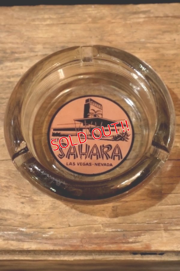 画像2: dp-260204-60 HOTEL SAHARA VINTAGE GLASS ASHTRAY